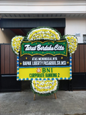 Papan Bunga Duka di Samparwadi